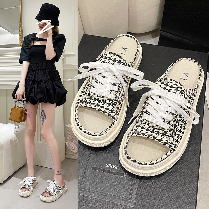 Giày sục thể thao hở mũi phong cách Hàn- 2 màu kẻ caro và đen - TGSSUCTT05