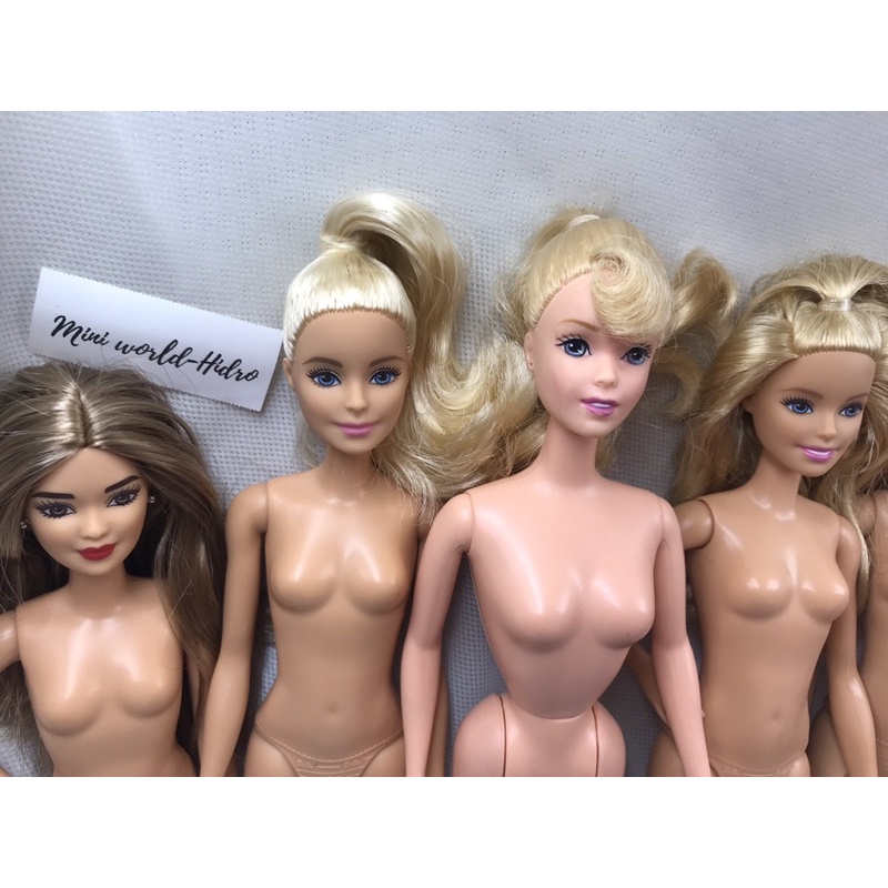 Búp bê Barbie chính hãng tồn kho lỗi B