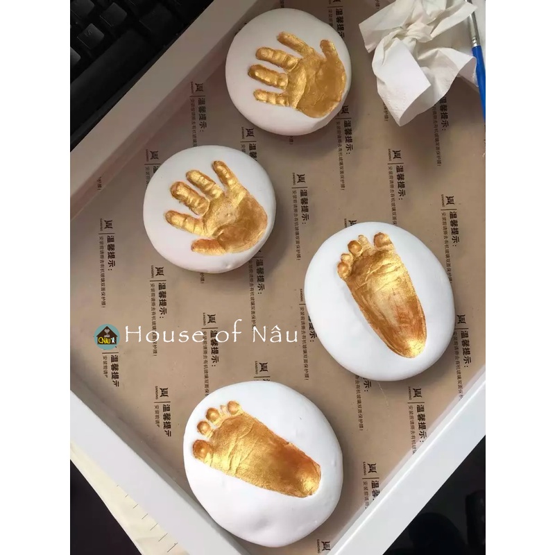 Đất sét in dấu chân tay cho bé