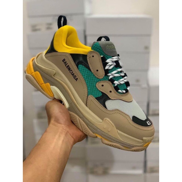 Balenciaga triple s xanh vàng