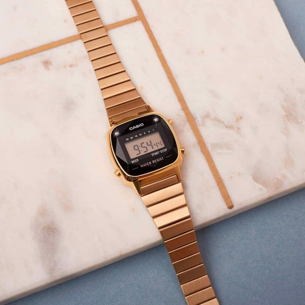 Đồng Hồ Nữ Casio LA670WGAD-1DF Dây Mạ Vàng - Mặt Vuông Đính Kim Cương Tự Nhiên - Bảo Hành Chính Hãng