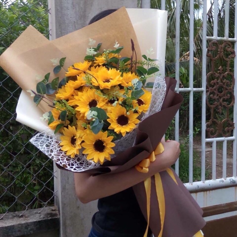 Bó hướng dương 20 bông mix lá táo