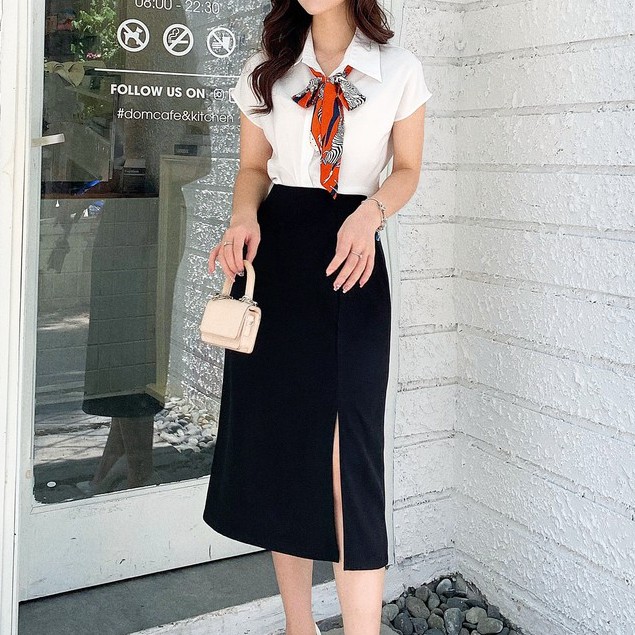 Chân váy trơn xẻ giữa midi dài qua gối, chân váy lưng cao công sở CV877