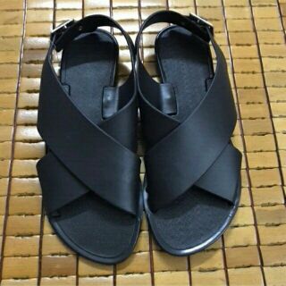 Sandal nhựa dẻo quai chéo
