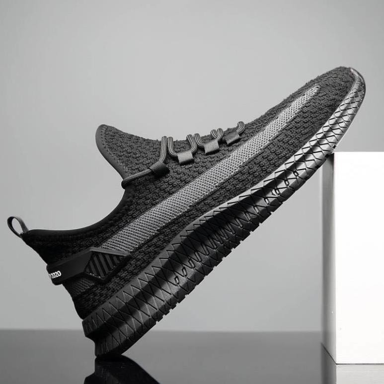 Giày thể thao sneaker nam nữ siêu đẹp Chất liệu vải khử mùi và thoáng khí bền đẹp theo thời gian.