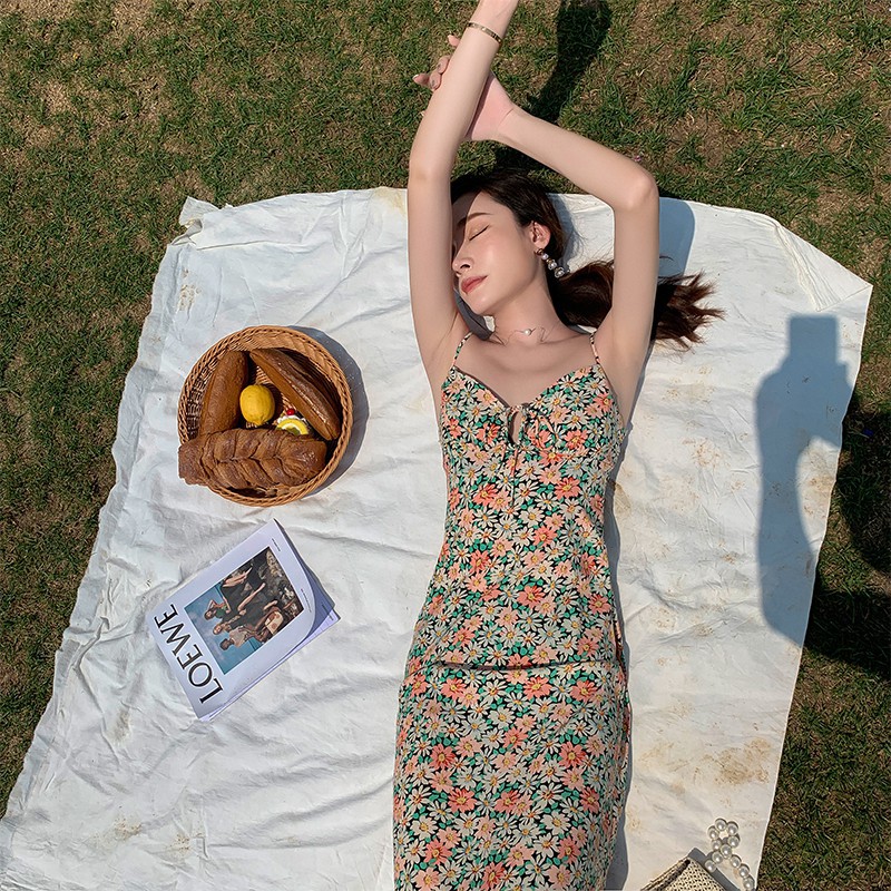 Đầm Hai Dây In Hoa Xinh Xắn Dành Cho Nữ