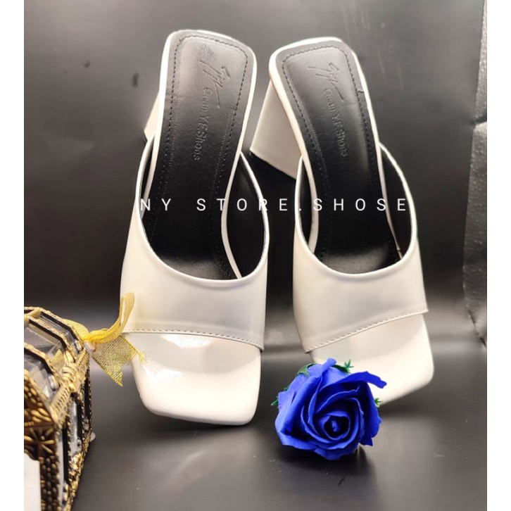 BẢN GÓT TAM GIÁC _ CÓ BIGSIZE