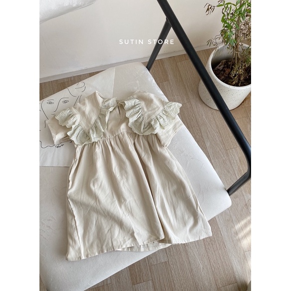 Váy vintage cho bé