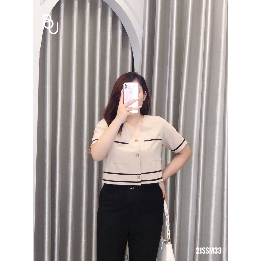 Sơ mi cổ V lé viền đen BIGSIZE (55kg đến 95kg) - 21SSM33 - [BUstu Bigsize]