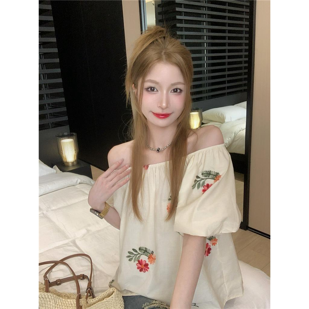 Áo Kiểu Trễ Vai Dáng Rộng Tay Phồng Thêu Họa Tiết Kiểu Pháp Thời Trang Mùa Hè 63115