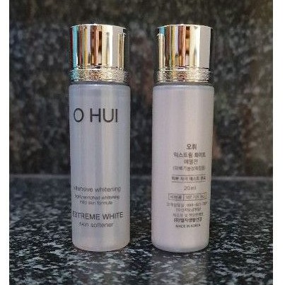 Cặp nước hoa hồng + sữa dưỡng trắng da Ohui extreme White mỗi chai 20ml