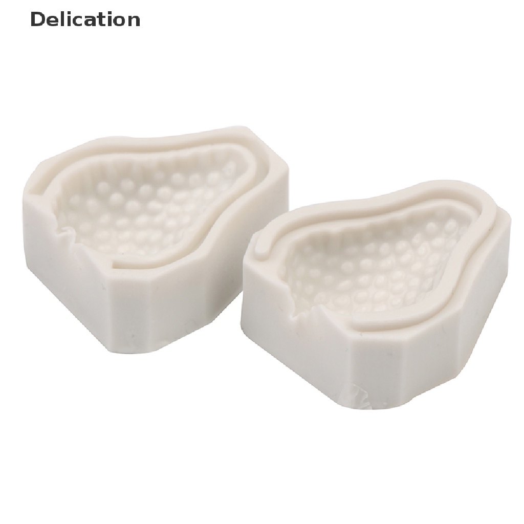 Khuôn silicone làm bánh hình quả dâu tây