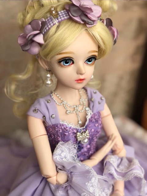 Búp bê doris Loulou