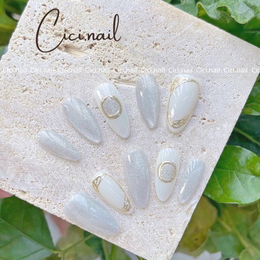 Nailbox Thiết Kế Mắt Mèo Màu Thạch Trắng Tráng Gương Vàng Hoặc Bạc Cici.nails