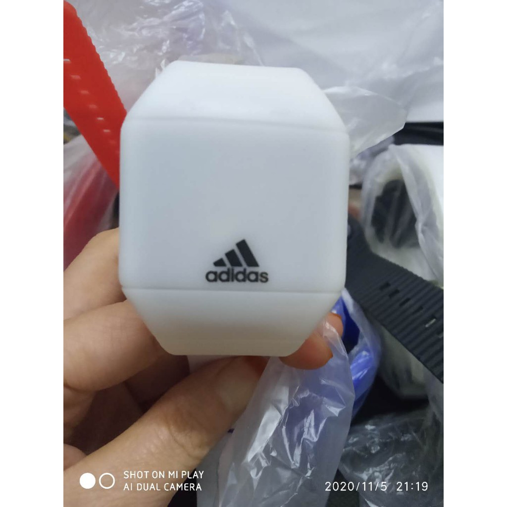 ADIDAS Đồng Hồ Điện Tử Thể Thao Chống Thấm Nước Có Đèn Led Cho Nam