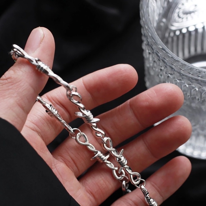 Vòng Cổ Choker Dây Sắt Y2K Mặt Thánh Giá Nhỏ Phong Cách Gothic Punk