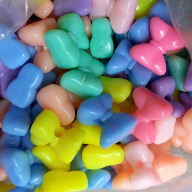 10/25/50gam hạt nhựa hình nơ size 16mm