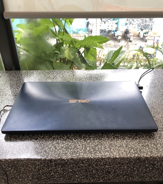 Laptop Asus Zenbook UX533 - Như mới