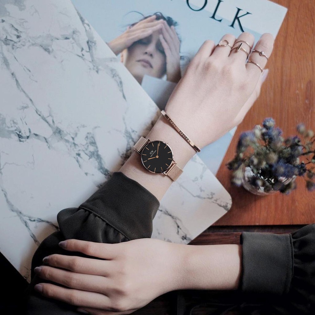 Đồng hồ máy quartz có khóa nam châm dành cho nữ