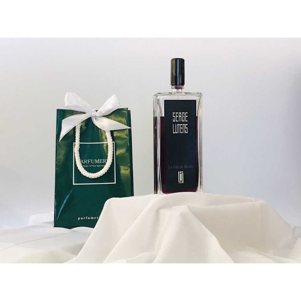 Nước hoa Serge Lutens La Fille De Berlin hương thơm giản dị, gợi cảm đầy quyến rũ