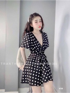 Váy xoè chấm bi