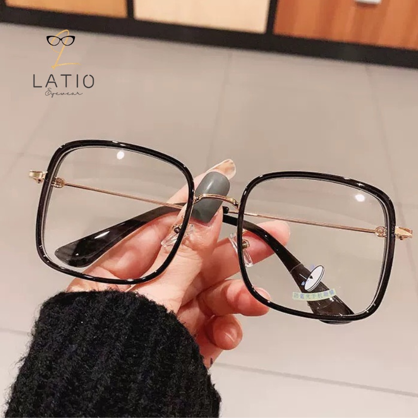 Mắt kính nữ LATIO Cao cấp với thiết kế gọng vuông siêu đẹp kết hợp với nhiều tone màu đặc biệt ấn tượng - KM10