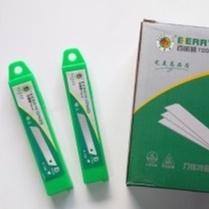 2 HOP  LƯỠI DAO RỌC GIẤY THÉP KHÔNG RỈ BERRYLION