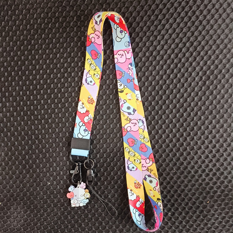 Dây Đeo Thẻ ID Họa Tiết Hoạt Hình BTS Dễ Thương Giá Đỡ