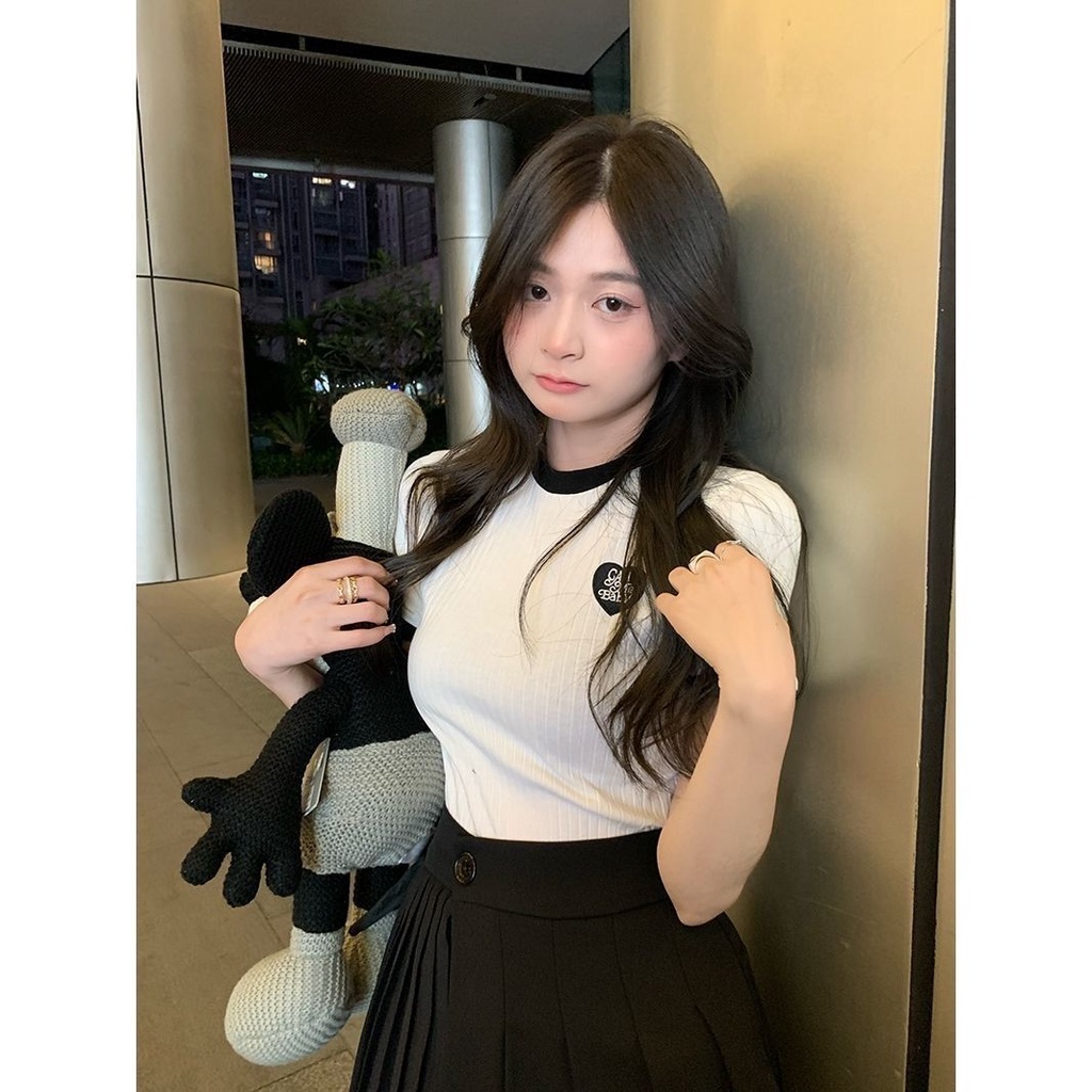 [Hàng Có Sẵn Giao Hàng Nhanh] Set Áo Thun Ngắn Tay Thêu Hình Trái Tim + Quần Short Lưng Cao P