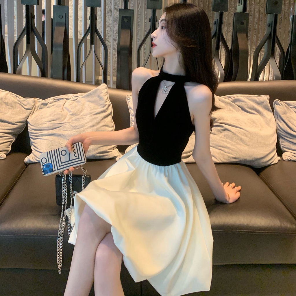 [Hàng Có Sẵn Giao Hàng Nhanh] Đầm Không Dây Dáng Ôm Phong Cách Hoàng Gia Cao Cấp Thời Trang Mùa Hè 2023