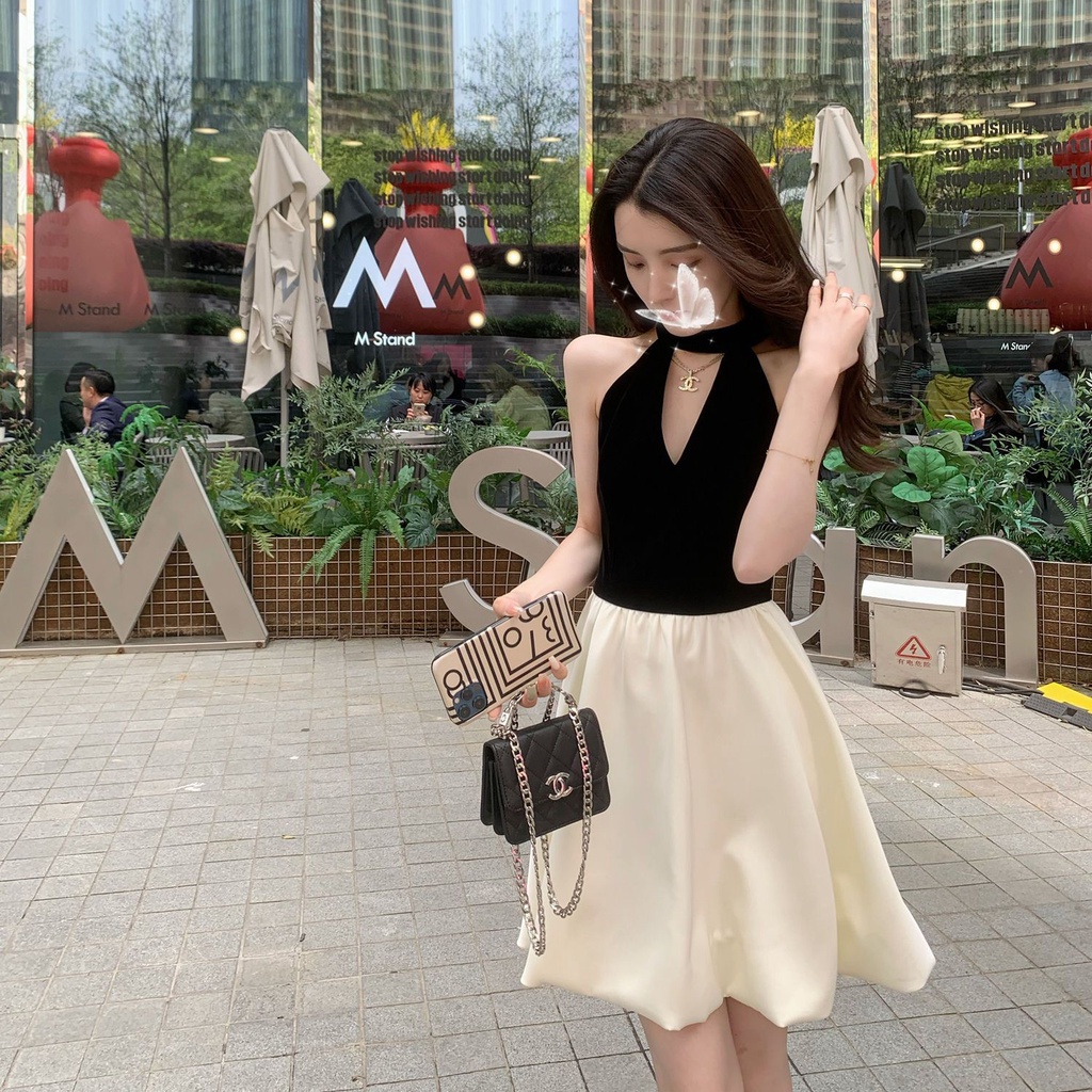 [Hàng Có Sẵn Giao Hàng Nhanh] Đầm Không Dây Dáng Ôm Phong Cách Hoàng Gia Cao Cấp Thời Trang Mùa Hè 2023