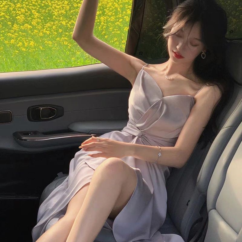 [Hàng Có Sẵn Giao Hàng Nhanh] Đầm Satin Hai Dây Thắt Dây Phong Cách Hepburn Phong Cách Mới 2023 Dáng Ôm Vừa Vặn Ni