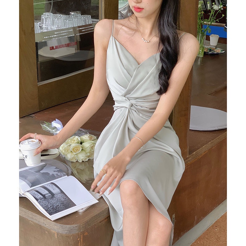 [Hàng Có Sẵn Giao Hàng Nhanh] Đầm Satin Hai Dây Thắt Dây Phong Cách Hepburn Phong Cách Mới 2023 Dáng Ôm Vừa Vặn Ni