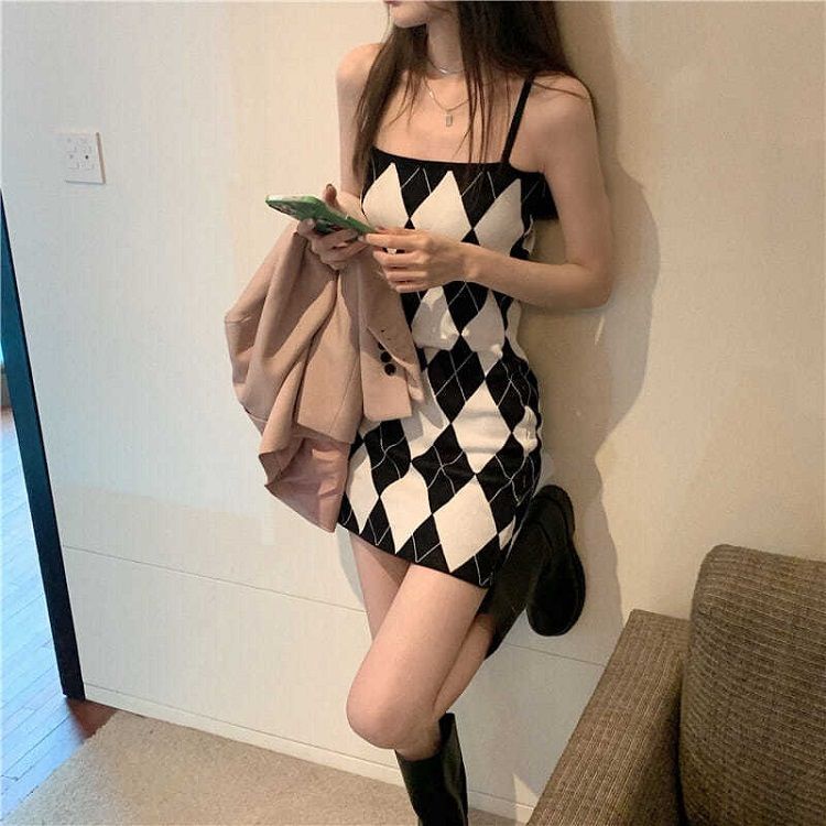 [Hàng Có Sẵn Giao Hàng Nhanh] Đầm Dệt Kim Hai Dây Dáng Vừa Vặn Mùa Hè 2023 Phong Cách Retro Mới Cho Nữ