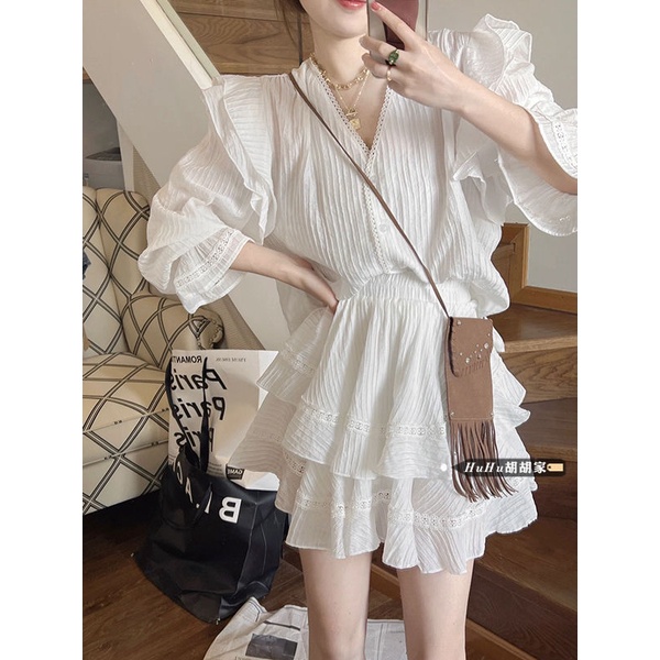 Bộ Áo Sơ Mi Trắng Cổ Chữ V Phối Chân Váy Ren Rỗng Thời Trang Mùa Hè Xinh Xắn Cho Nữ