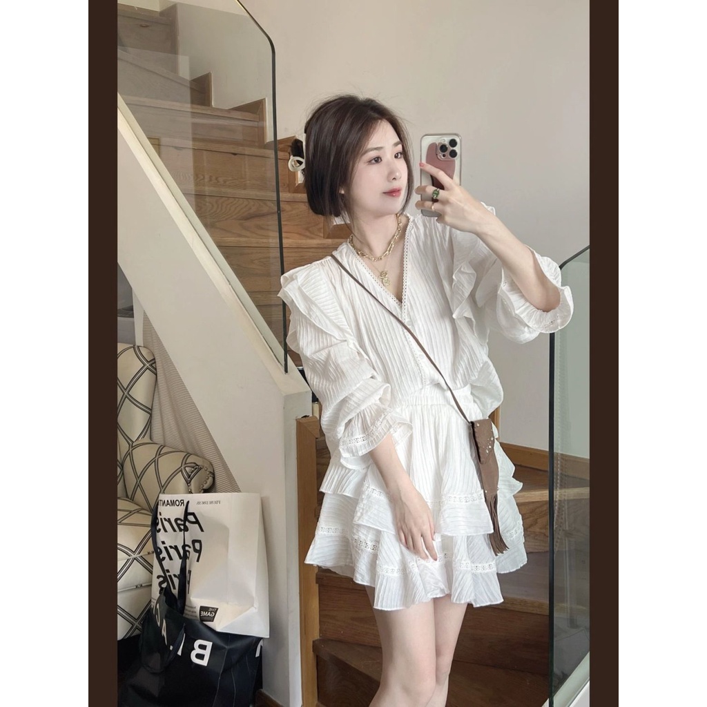 Bộ Áo Sơ Mi Trắng Cổ Chữ V Phối Chân Váy Ren Rỗng Thời Trang Mùa Hè Xinh Xắn Cho Nữ