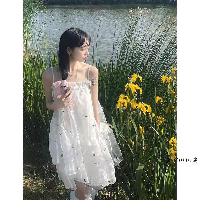 Đầm Hai Dây Mỏng Mùa Hè Màu Trắng In Họa Tiết Kim Cương Sáng Phong Cách Xu Lu Cho Nữ [Hàng Có Sẵn Giao Hàng Nhanh Chóng]