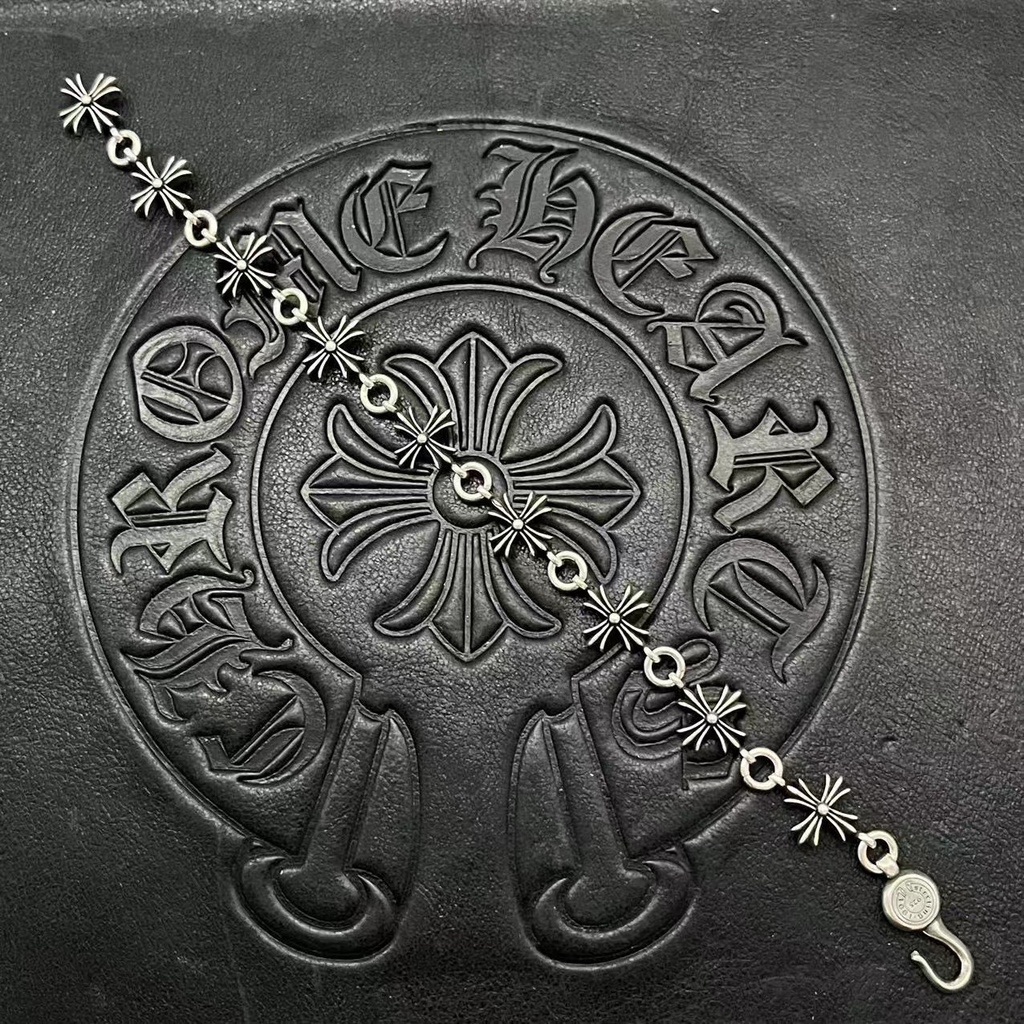 Chrome Hearts Vòng Tay Mặt Thánh Giá Trái Tim Sang Trọng