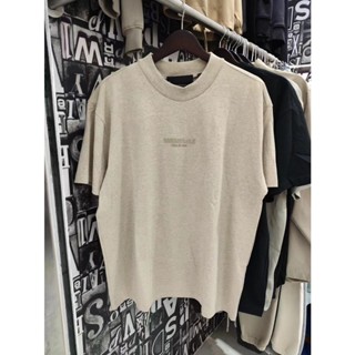 Chụp vật lý Hàng có sẵn FEAR OF GOD Essentials Cloud Series Áo thun ngắn tay cổ tròn thông thường