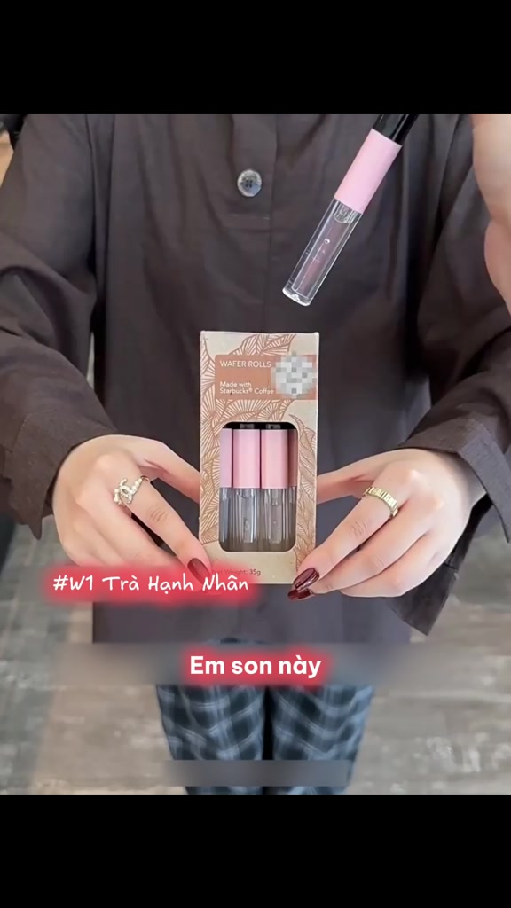 [KOL] Son kem hai đầu Mooekiss 2 trong 1, kết hợp lớp lì và bóng, hỗ trợ dưỡng ẩm và chống lem | BigBuy360 - bigbuy360.vn