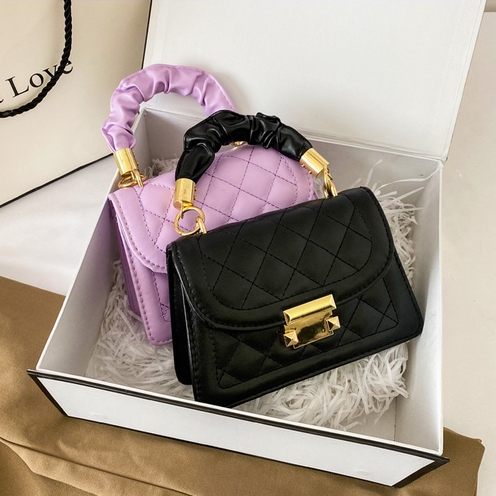 Túi Đeo Chéo Dáng Vuông Nhỏ Phối Dây Xích Thời Trang Hàn Quốc Cao Cấp