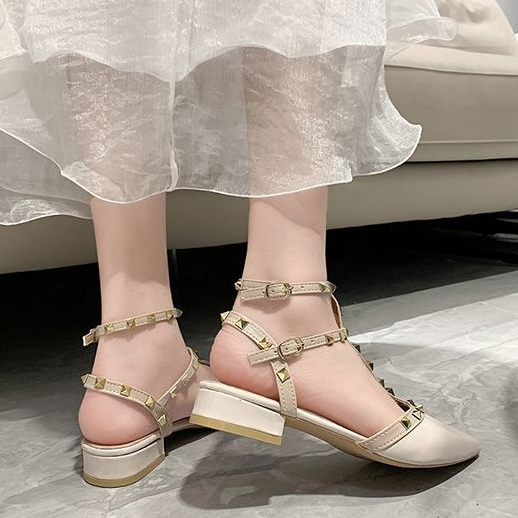 Dép nữ đế cao sục nữ giày sục nữ dép sục nữ giày búp bê giày búp bê nữ Giày Sandal Gót Thấp Mũi Nhọn Bằng Da Bóng Đính Đinh Tán Thời Trang Mùa Hè Cho Nữ