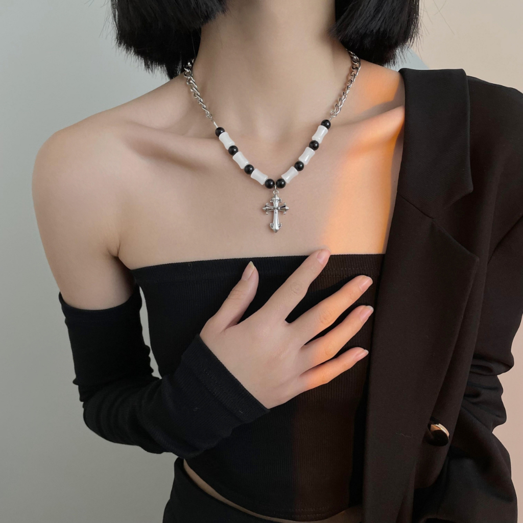 Vòng cổ Mặt Kính Hình Thánh Giá Unisex