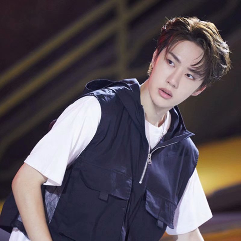 Áo Khoác Đen Không Tay Có Mũ Trùm Đầu Phối Nhiều Túi Phong Cách Đường Phố Cho Nam Và Nữ