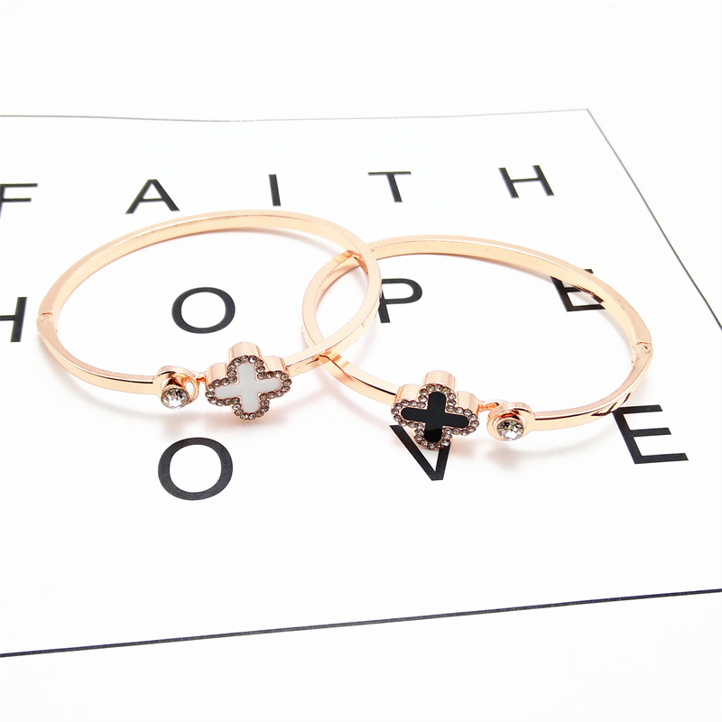 Vòng đeo tay RINHOO vàng  bạc kiểu cỏ ba lá may mắn đơn giản thời trang cho nam và nữ