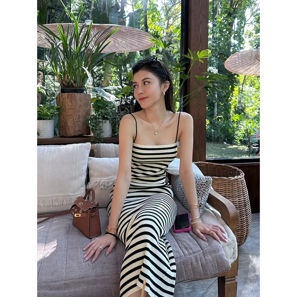 Đầm Dài Hai Dây Họa Tiết Kẻ Sọc Phong Cách Thái Lan Quyến Rũ Thời Trang Mùa Hè Hàng Mới Dành Cho