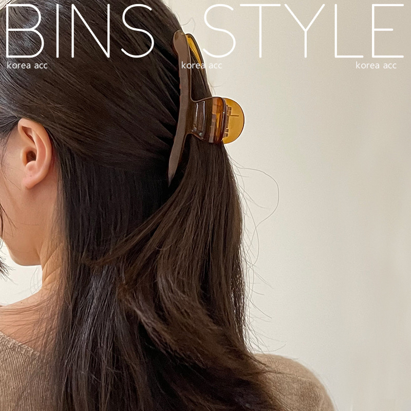 Kẹp Tóc Cỡ Lớn Màu Nâu Bơ Trong Suốt Phong Cách Hàn Quốc