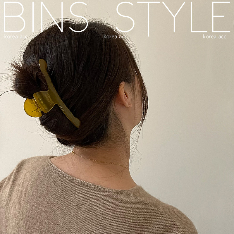 Kẹp Tóc Cỡ Lớn Màu Nâu Bơ Trong Suốt Phong Cách Hàn Quốc
