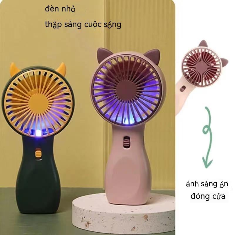 Quạt Mini Cầm Tay Họa Tiết Hoạt Hình Dễ Thương Sạc USB Tiện Dụng