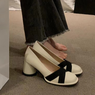 Giày cao gót nữ thời trang trắng / đen / nâu gót dày mới retro đầu tròn miệng nông váy khí chất giày đơn